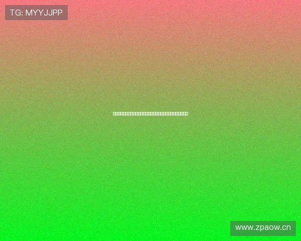 激情四溢的绿茵场上，英雄逐梦，足球赛场上的无限精彩与震撼瞬间